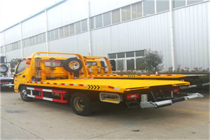 雁翅附近拖车救援搭电